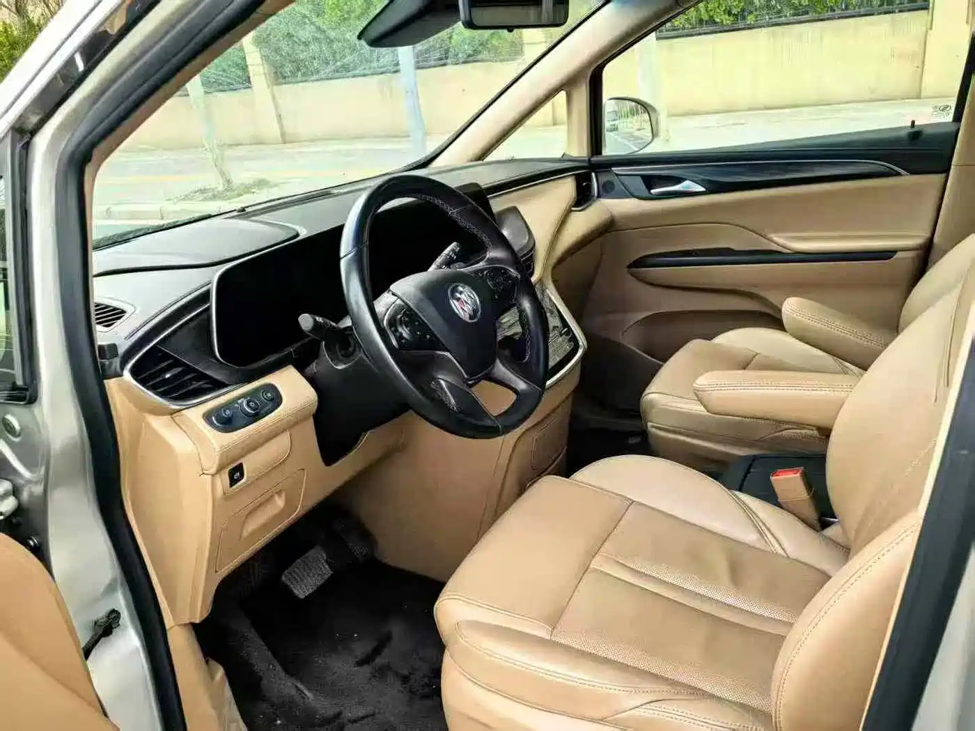 Buick GL8 2021 ES Landlord 653T Luxury фото 4