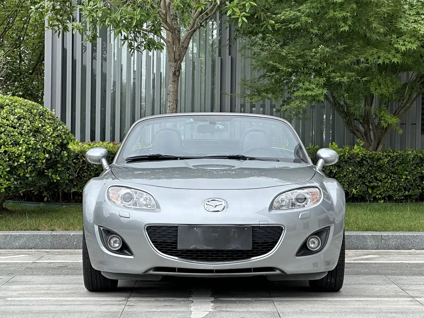 Mazda MX-5 2010 2009 2.0