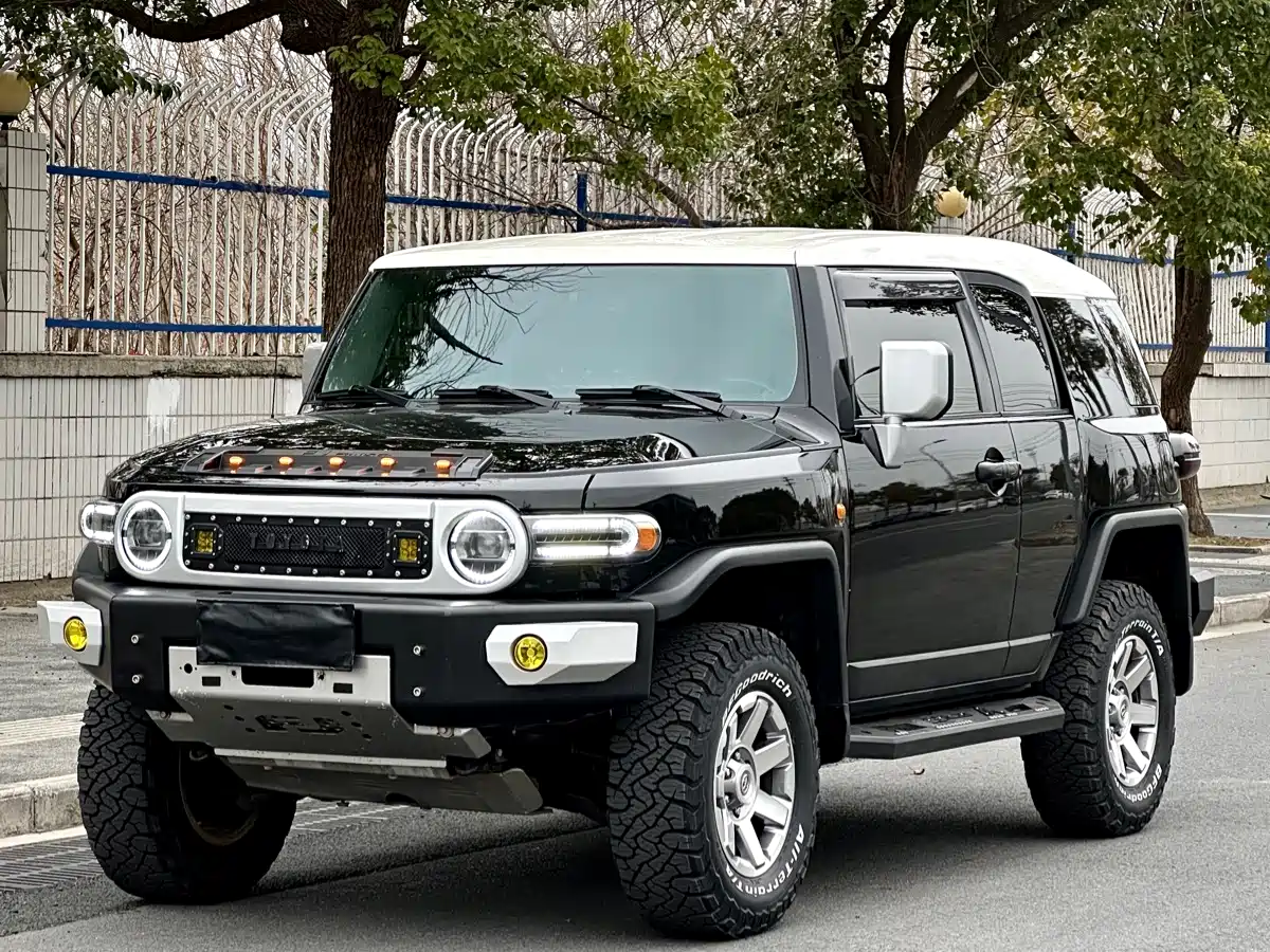 Toyota FJ Cruiser 2014 2013 4.0L