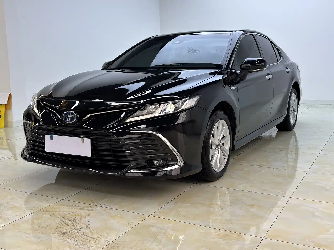 Toyota Camry 2023 Hybrid 2.5HGVP Leading Edition