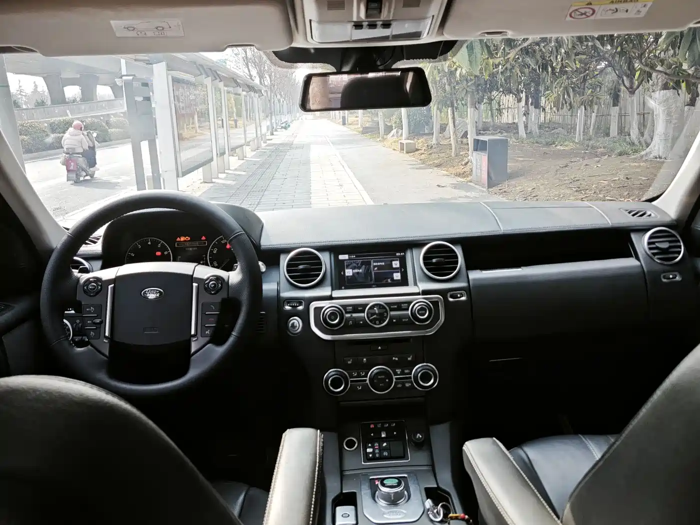 Фото 6 - Land Rover Discovery