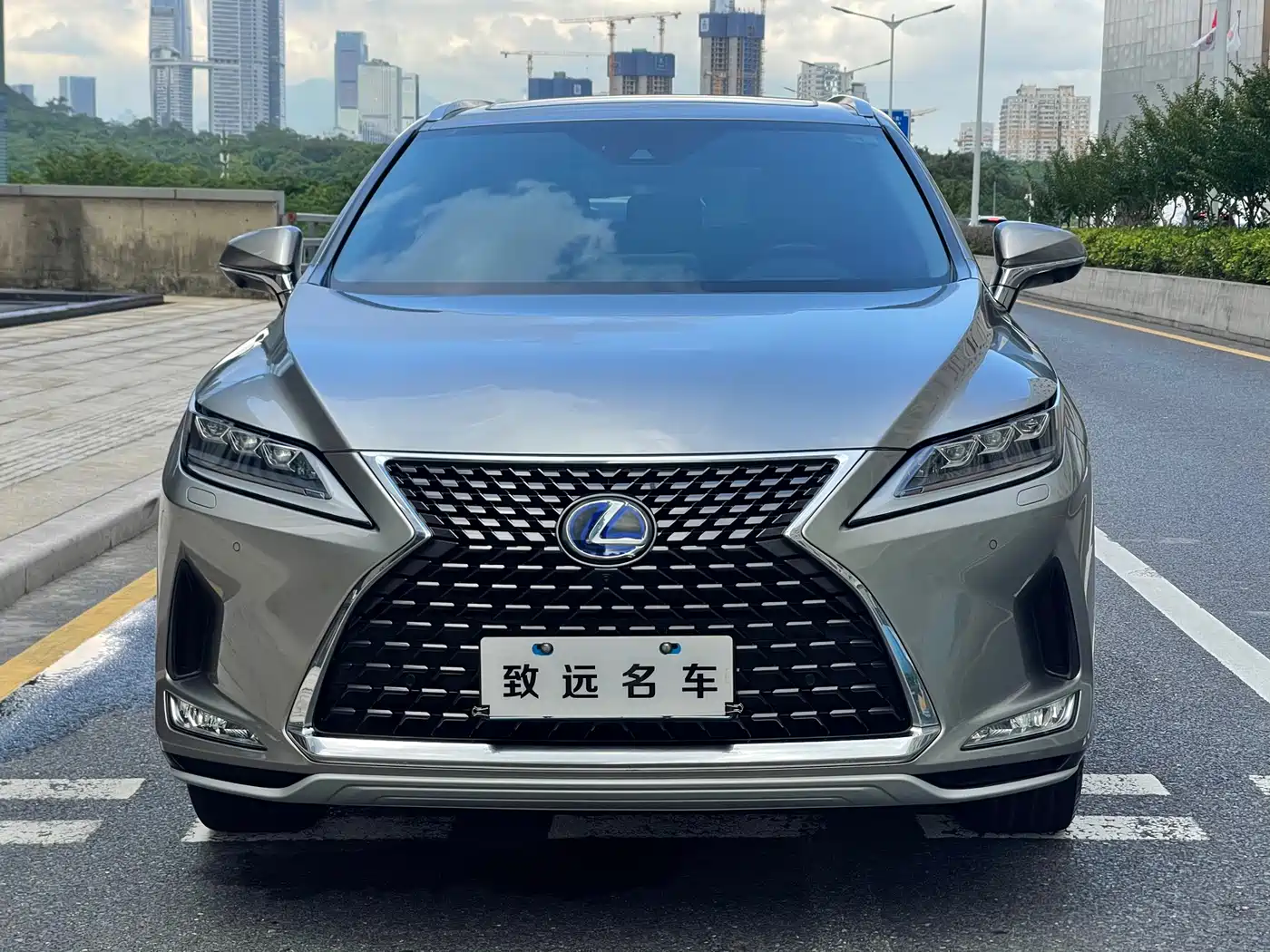 Фото 2 - Lexus RX
