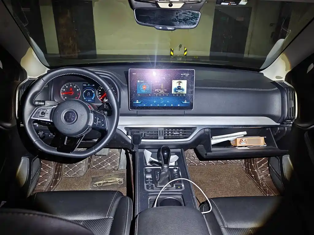 BYD Tang 2018 2.0T Automatic Smart Connection Delight Edition 7-Seater China V фото 5