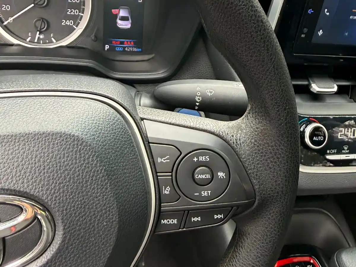 Toyota Levin 2021 Dual Engine 1.8H E-CVT Sport фото 18