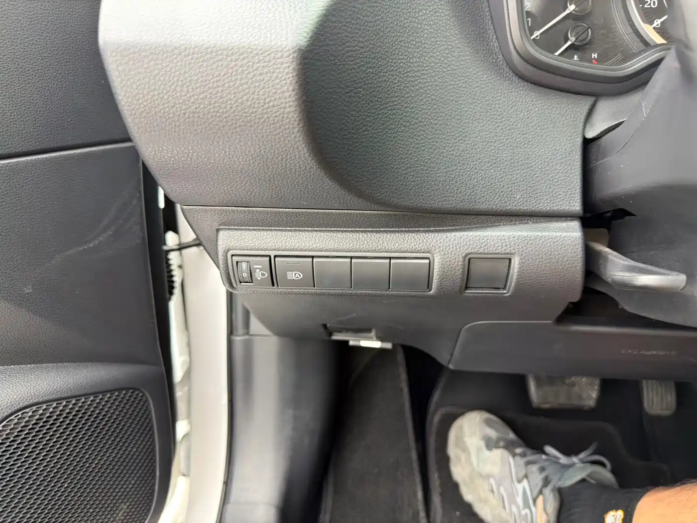 Toyota Corolla 2022 1.2T S-CVT Pioneer PLUS Edition фото 9