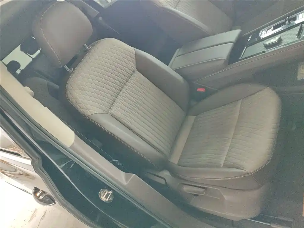Volkswagen Viloran 2024 330TSI Business Edition фото 25