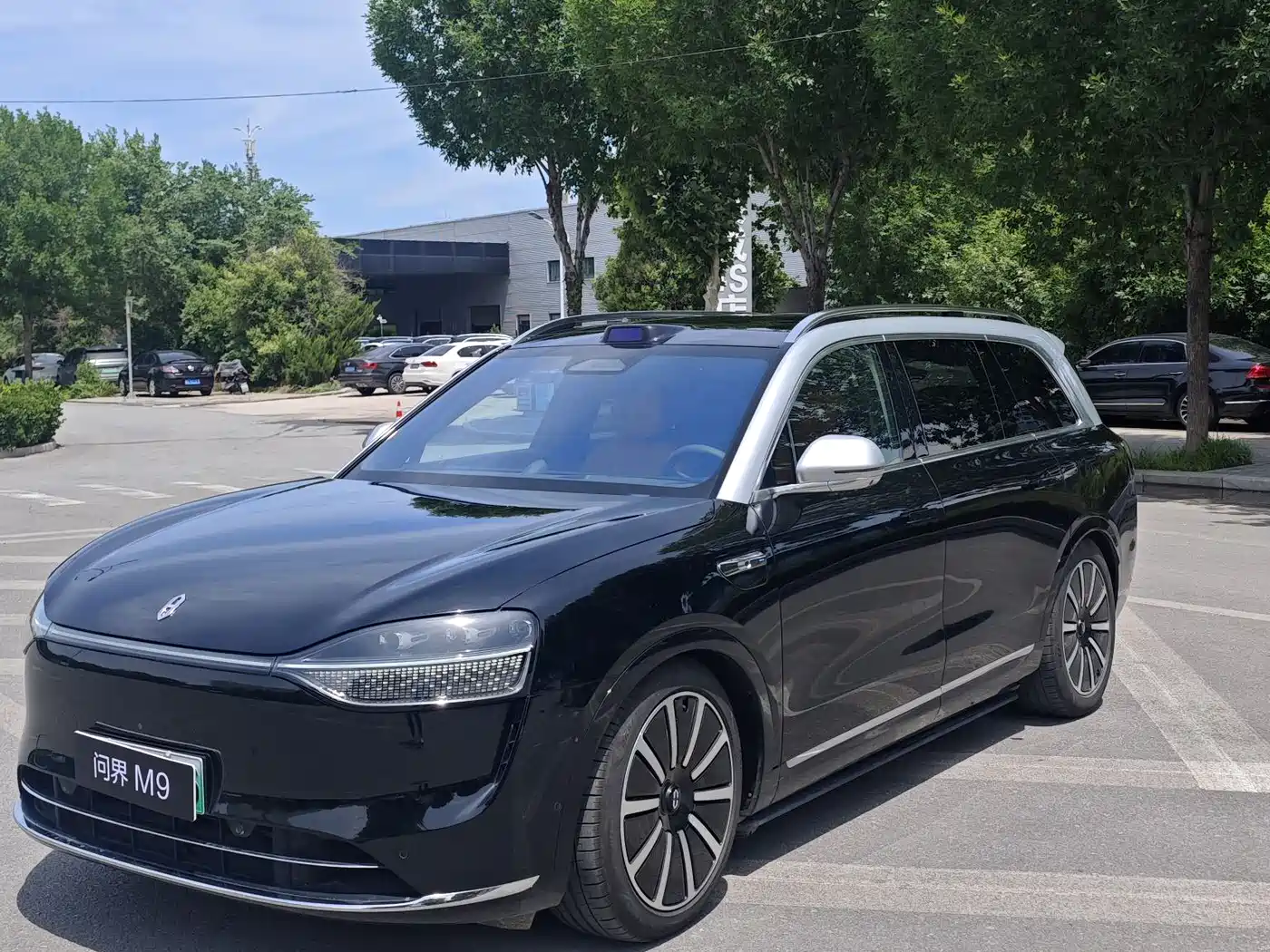 AITO Wenjie AITO M9 2024 Extended Range Ultra 42kWh 6-Seater фото 3