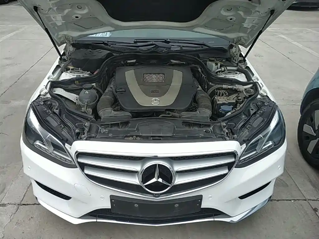 Mercedes-Benz E-Class 2014 E 300 L Sport фото 20