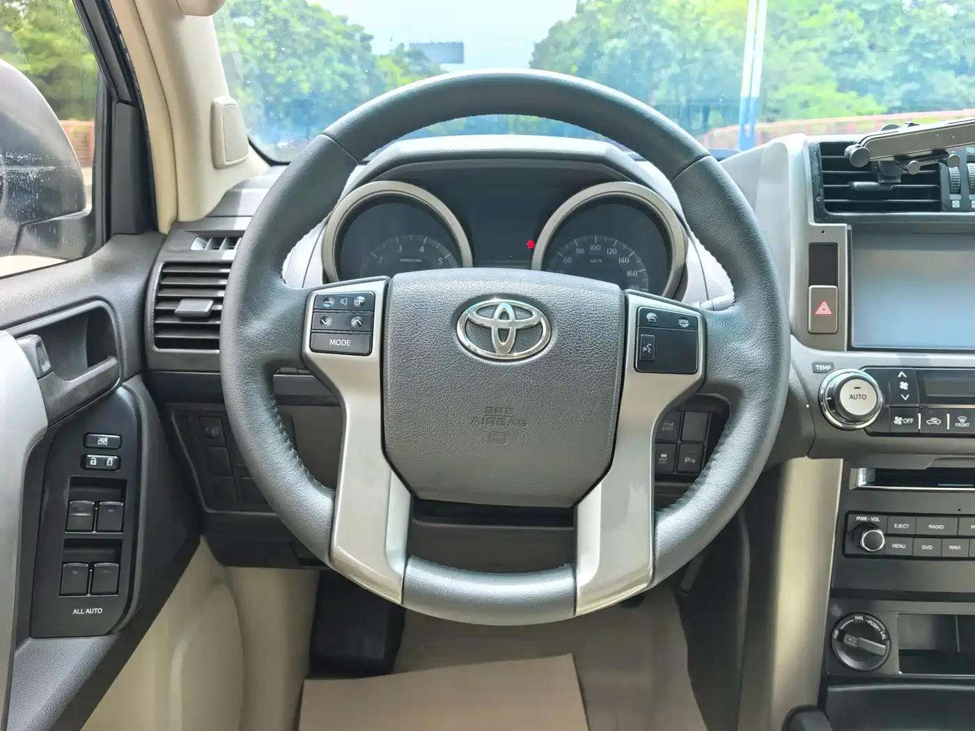 Toyota Prado (Import) 2010 2.7L Auto Luxury фото 9