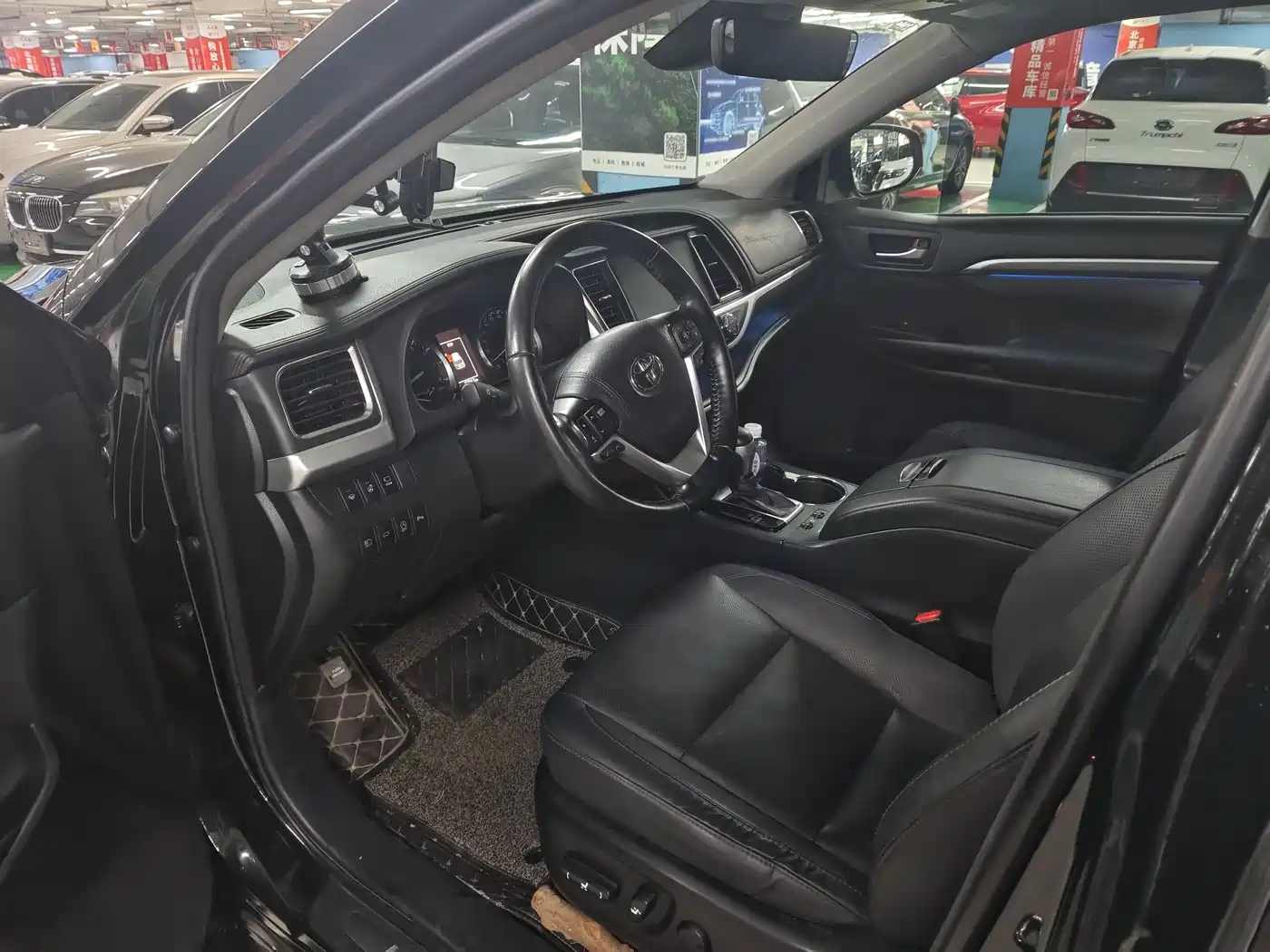 Toyota Highlander 2018 2.0T 4WD Ultimate 7-seater China VI фото 9