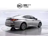 Фото 3 - Lexus ES