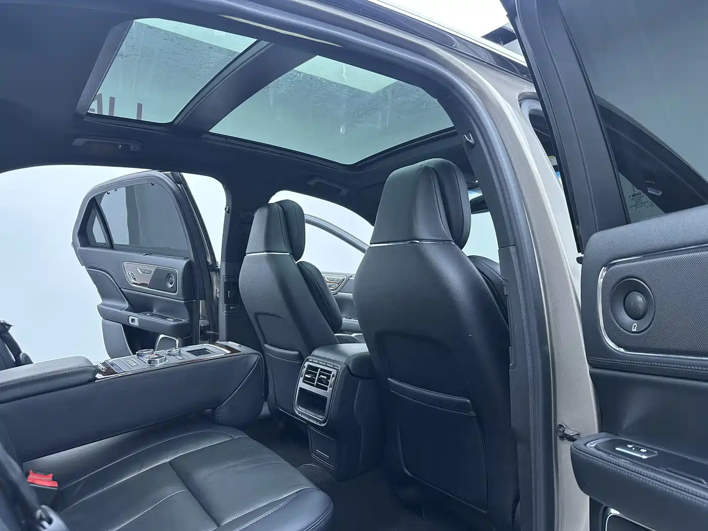 Lincoln Continental 2019 2017 2.0T 2WD Prestige