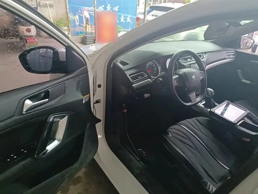 Peugeot 408 2018 350THP Automatic Luxury Edition фото 16