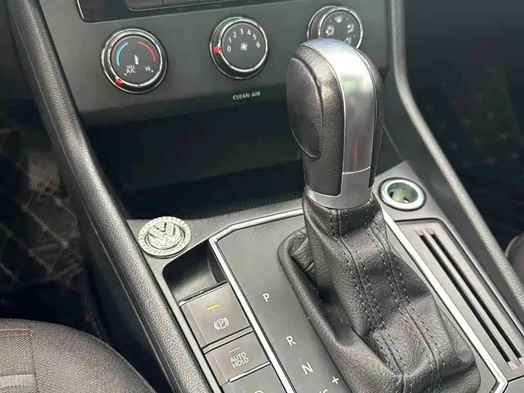 Volkswagen Lavida 2023 280TSI DSG Starlight Comfort Edition фото 10