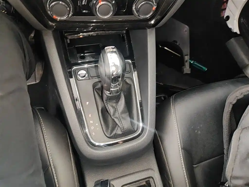 Volkswagen Sagitar 2018 280TSI DSG Comfort фото 14
