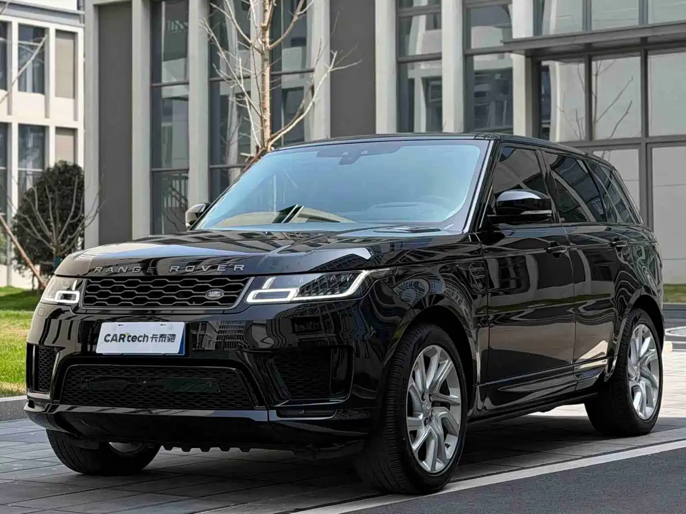 Land Rover Range Rover Sport 2020 3.0 L6 HSE DYNAMIC