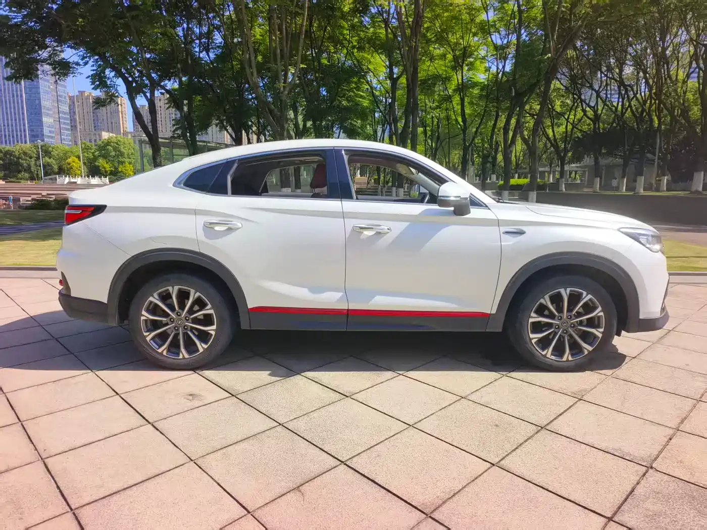 Changan CS85 COUPE 2021 2021 1.5T DCT Luxury