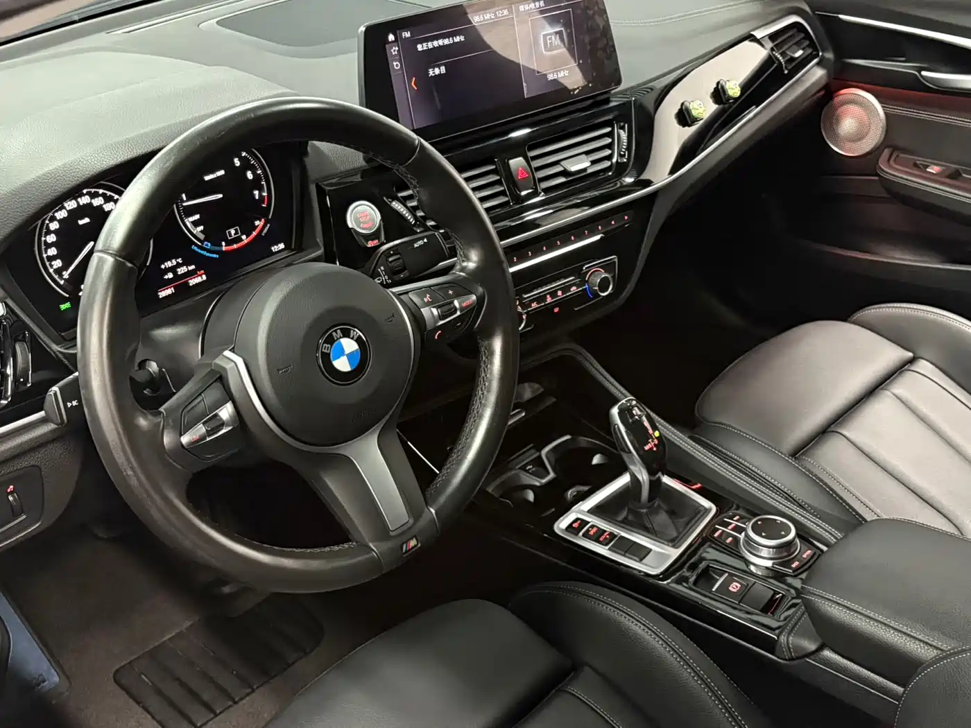 BMW 1 Series 2021 125i M Sport Black Night Edition фото 7
