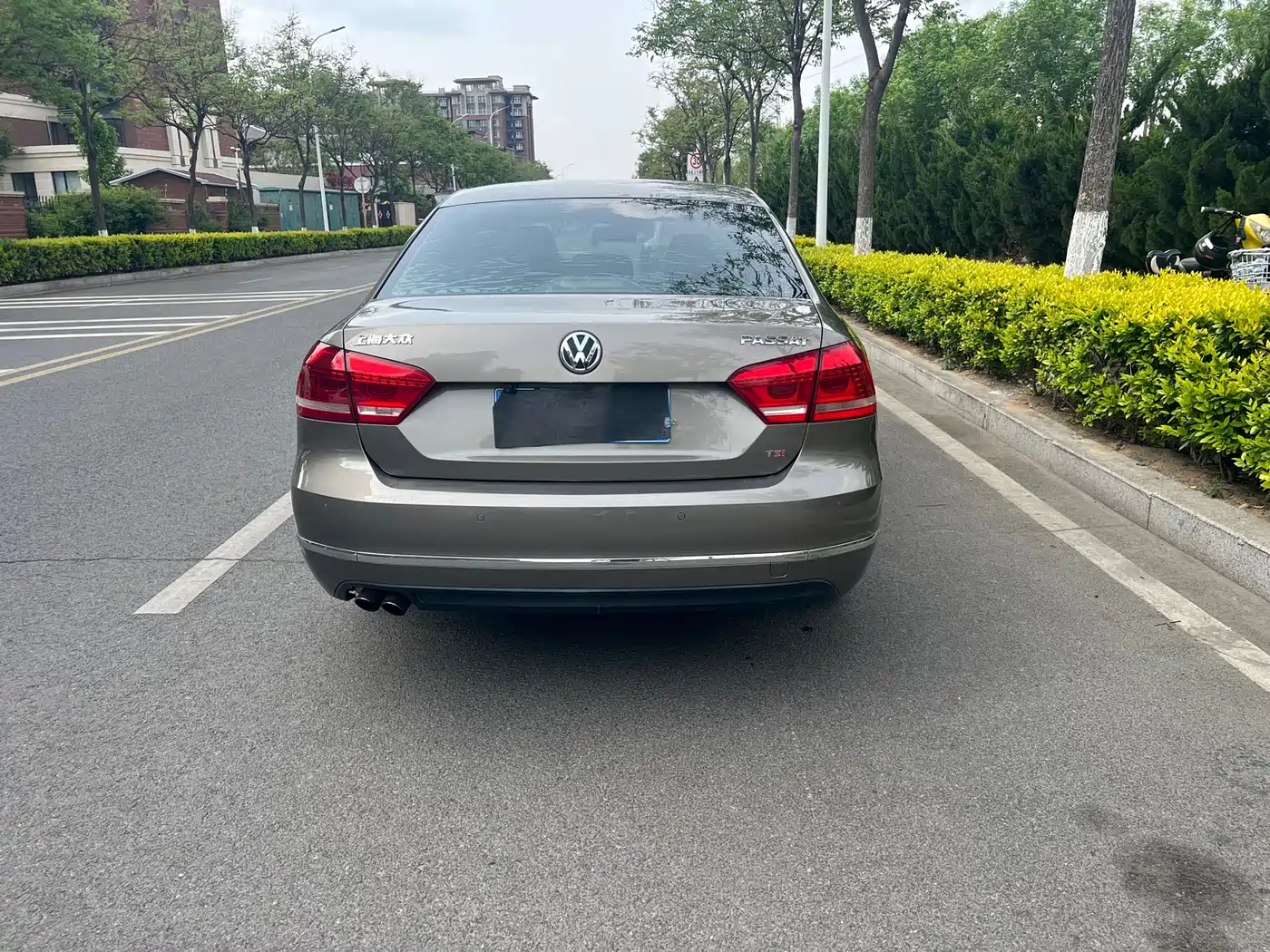 Volkswagen Passat 2011 1.8TSI DSG Honor Edition фото 4