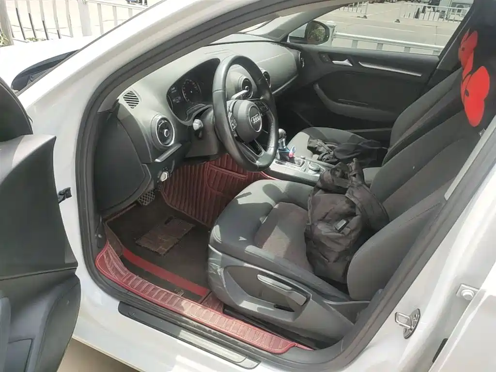 Audi A3 2018 30th Anniversary Limousine 35 TFSI Progressive фото 22