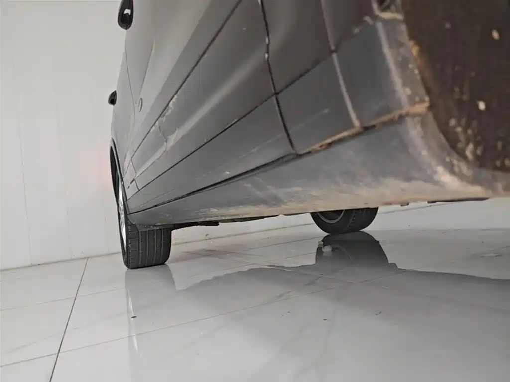 Porsche Cayenne 2016 Cayenne Platinum Edition 3.0T фото 21