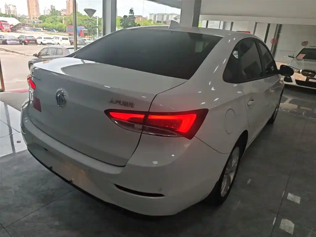 Buick Excelle 2018 15T Dual Clutch Elite (China V) фото 7
