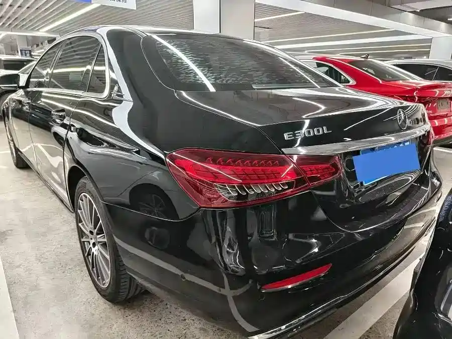 Mercedes-Benz E-Class 2022 E 260 L фото 15