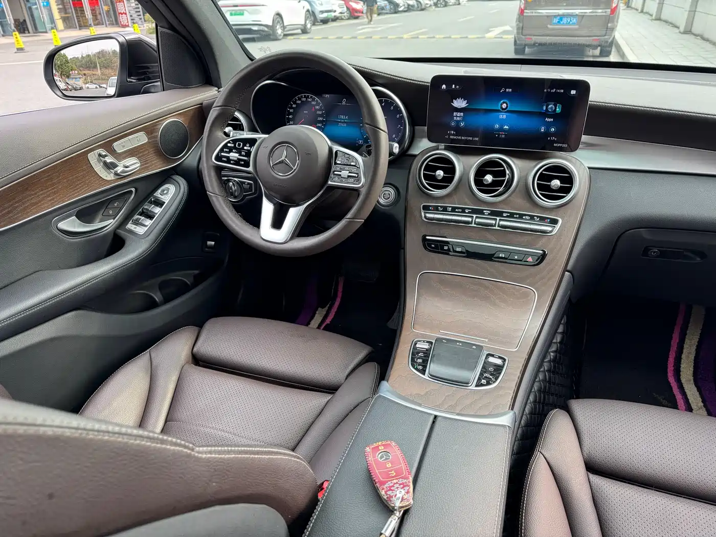 Mercedes-Benz GLC 2022 GLC 300 L 4MATIC Dynamic Collector's Edition фото 12
