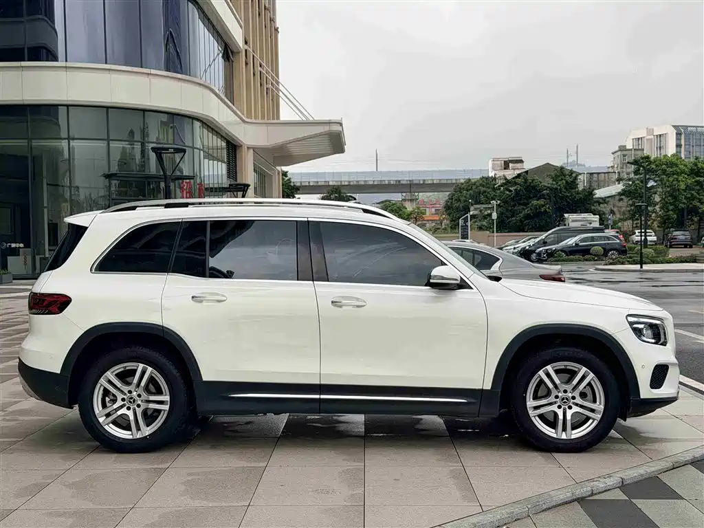 Mercedes-Benz GLB 2023 GLB 220 Dynamic фото 27