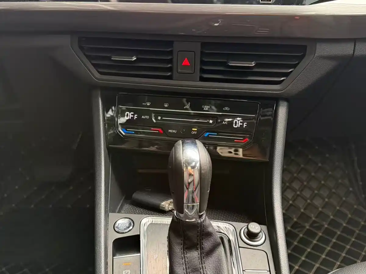 Volkswagen Bora 2021 1.5L Automatic Elite Smart Edition фото 10