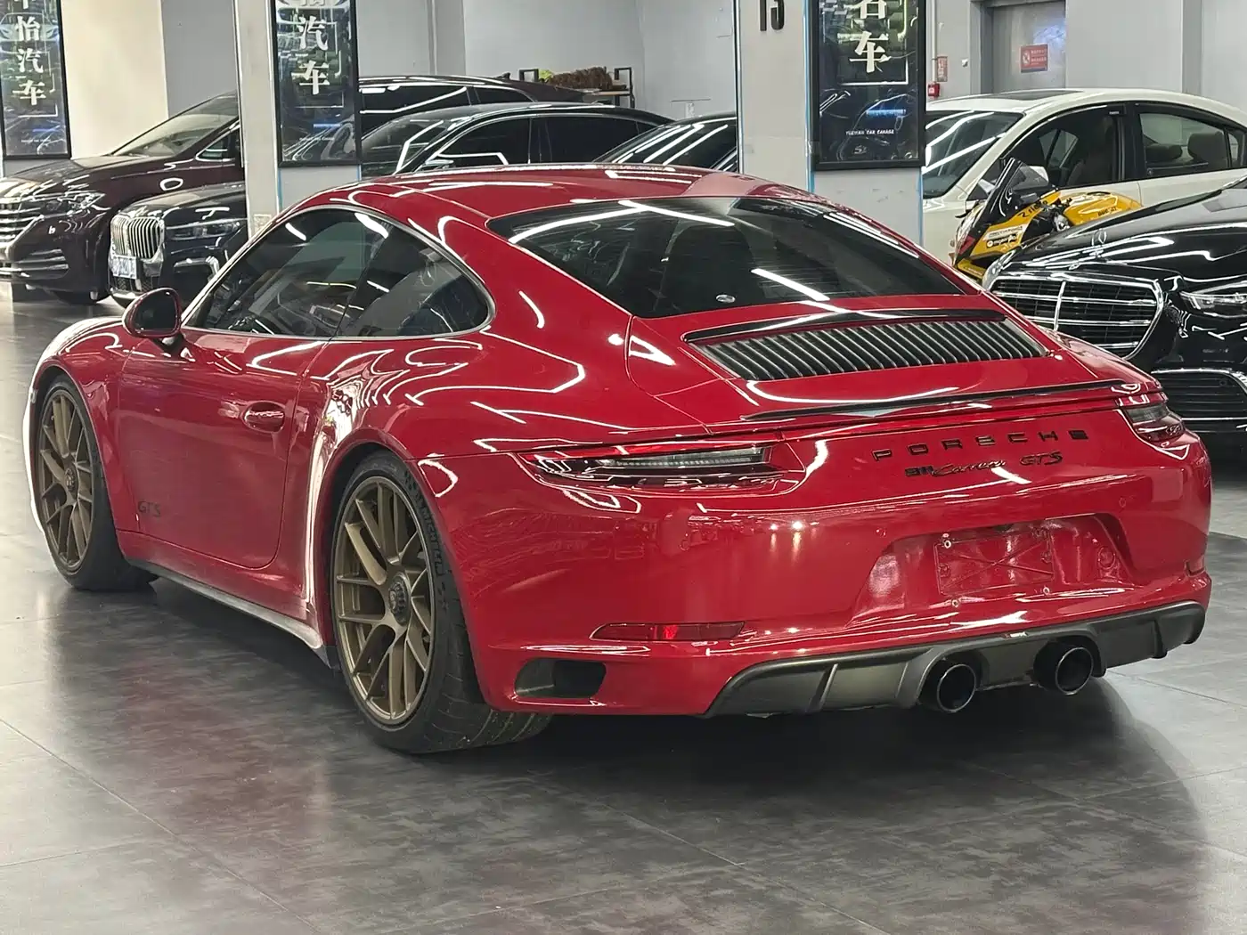 Porsche 911 2017 Carrera GTS 3.0T фото 3