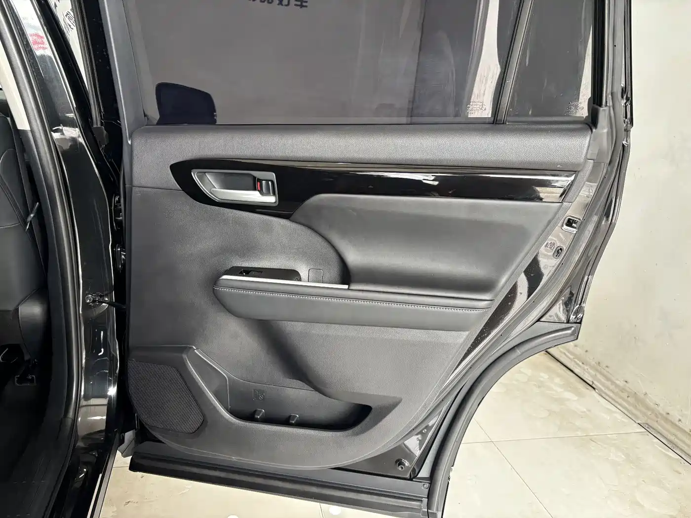 Toyota Highlander 2022 380T 4WD Premium 7-Seater фото 24