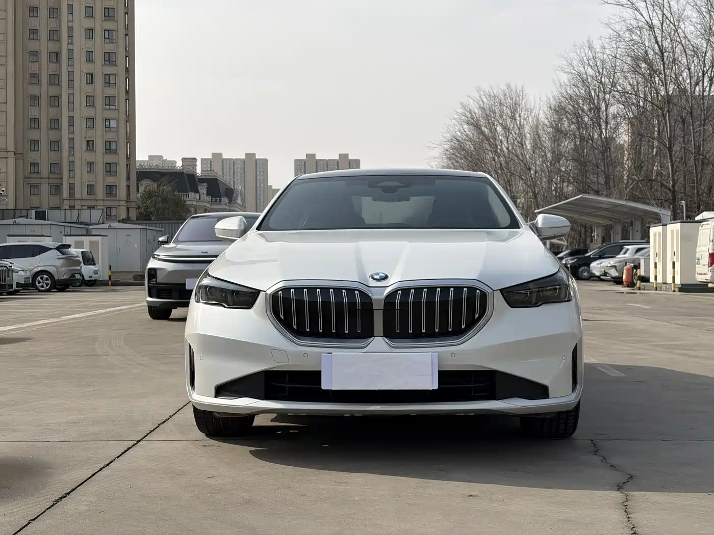 BMW 5 Series 2024 525Li Luxury Package фото 4