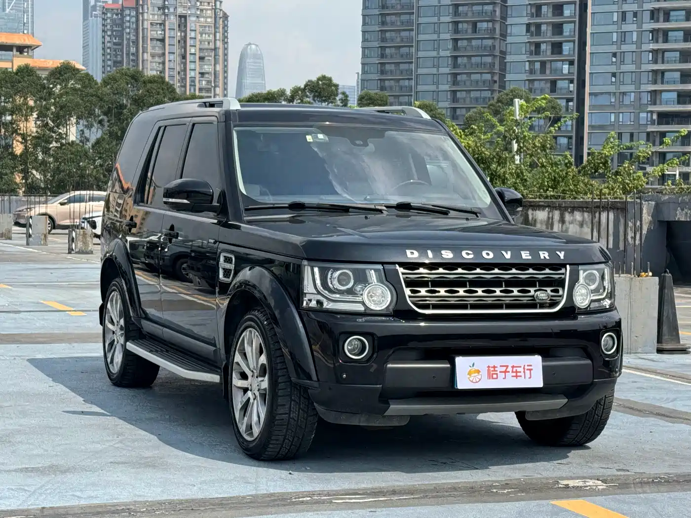 Land Rover Discovery 2014 3.0 SC V6 XXV Edition фото 4