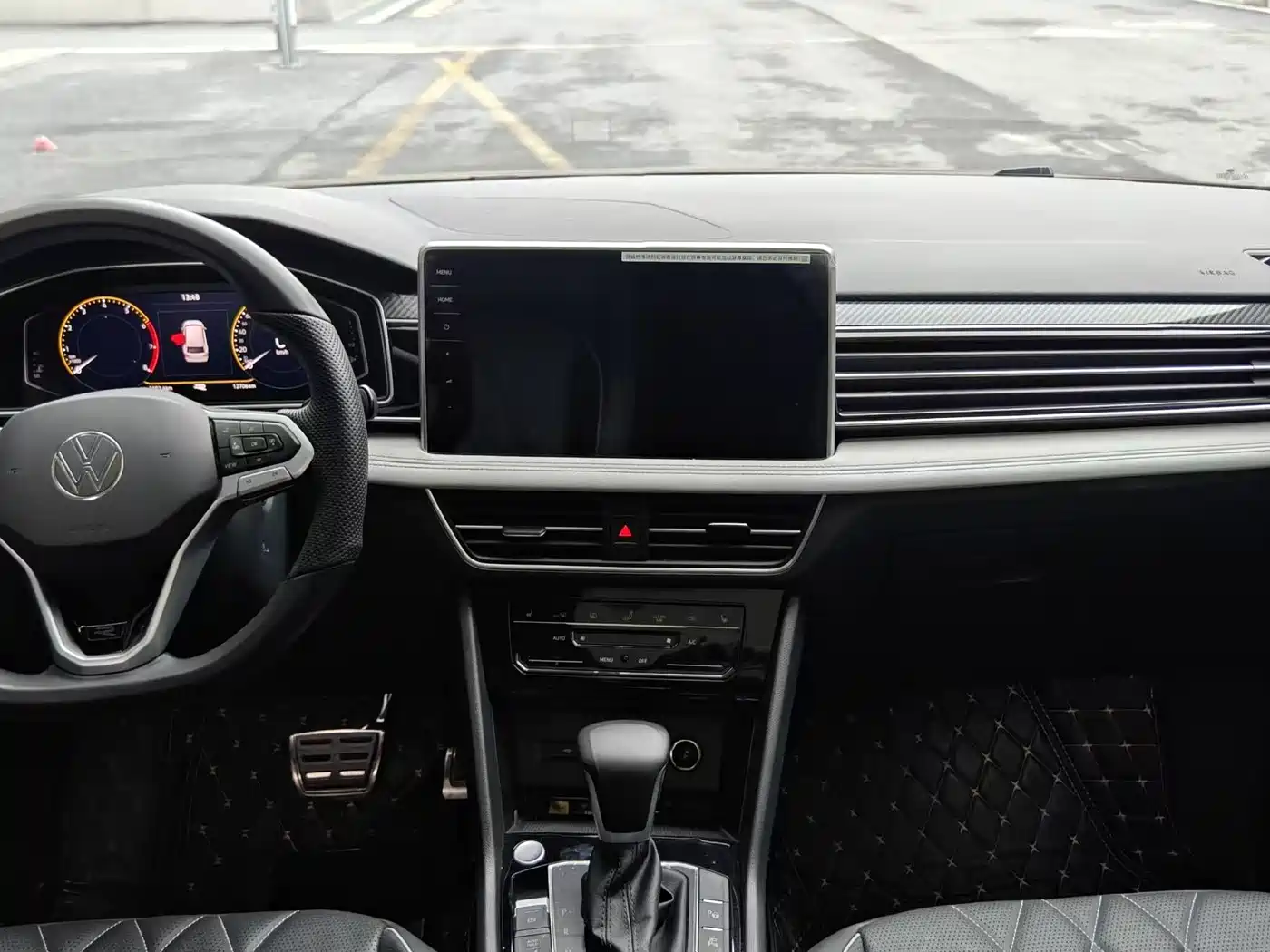 Volkswagen Tiguan L 2023 Facelift 330TSI Automatic 2WD Comfort Edition фото 6