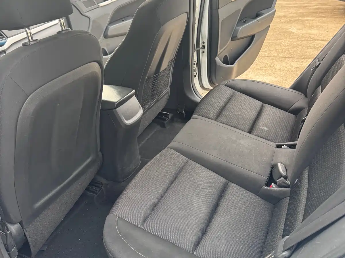 Hyundai Elantra 2016 Model 1.6L Automatic Smart Elite фото 12