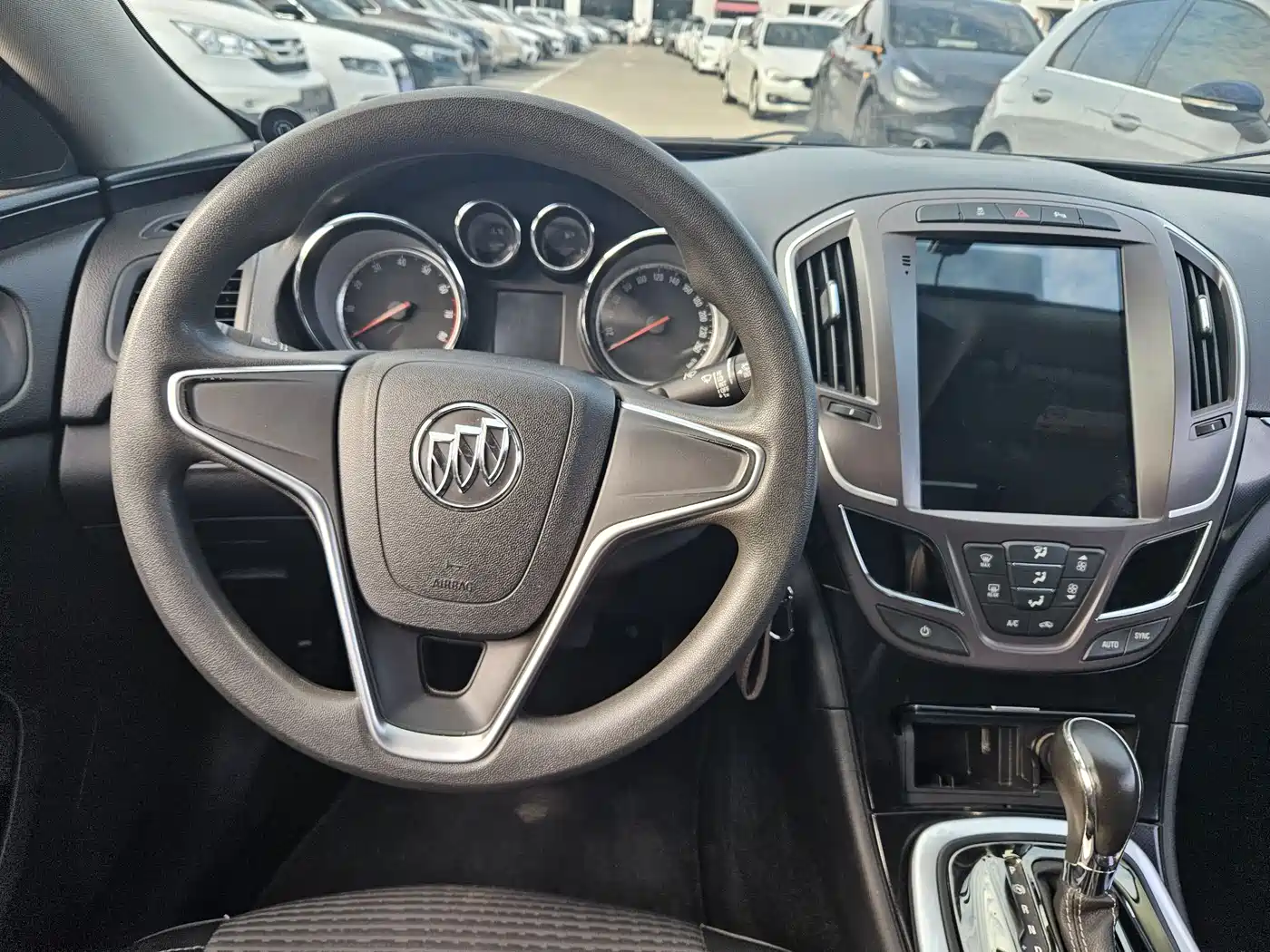 Buick Regal 2015 1.6T Leading Tech Edition фото 8