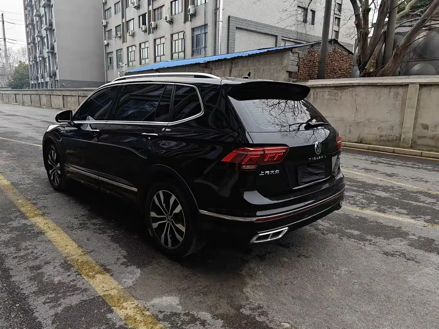 Volkswagen Tiguan L 2023 Facelift 330TSI Automatic 2WD Comfort Edition фото 9