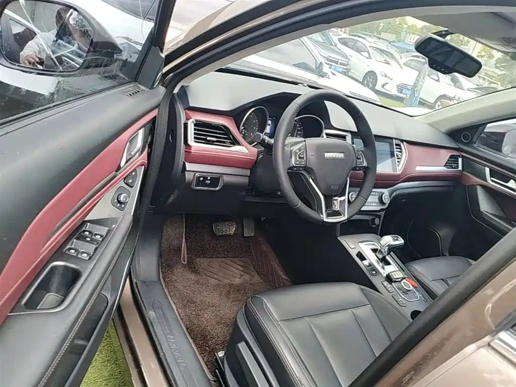 Haval H6 Coupe 2019 1.5T Auto 2WD Luxury Smart Edition China VI фото 16