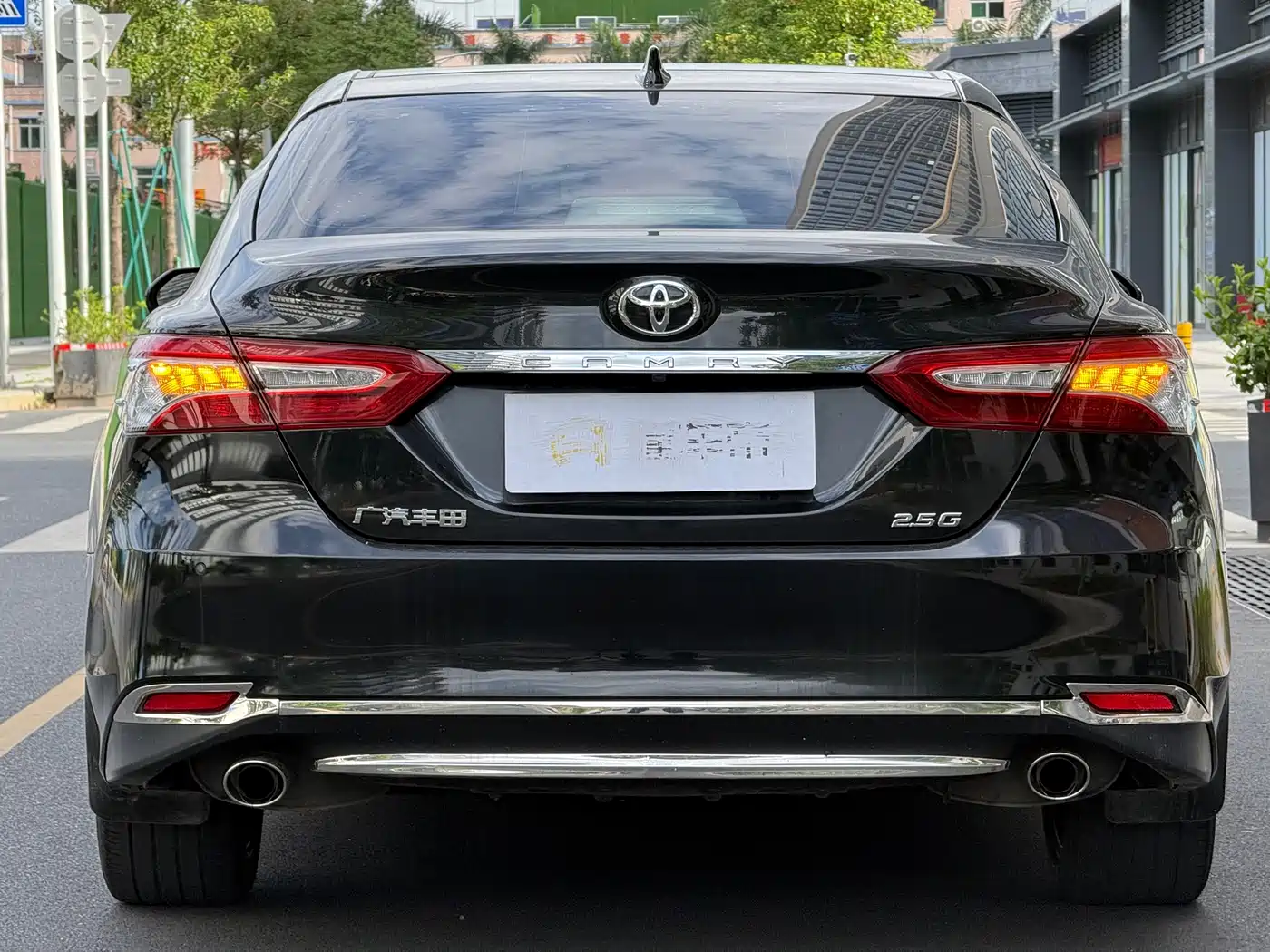 Toyota Camry 2021 2.5G Luxury Edition фото 13