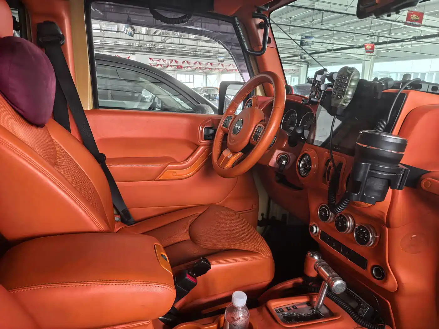 Photo 7 - Jeep Wrangler