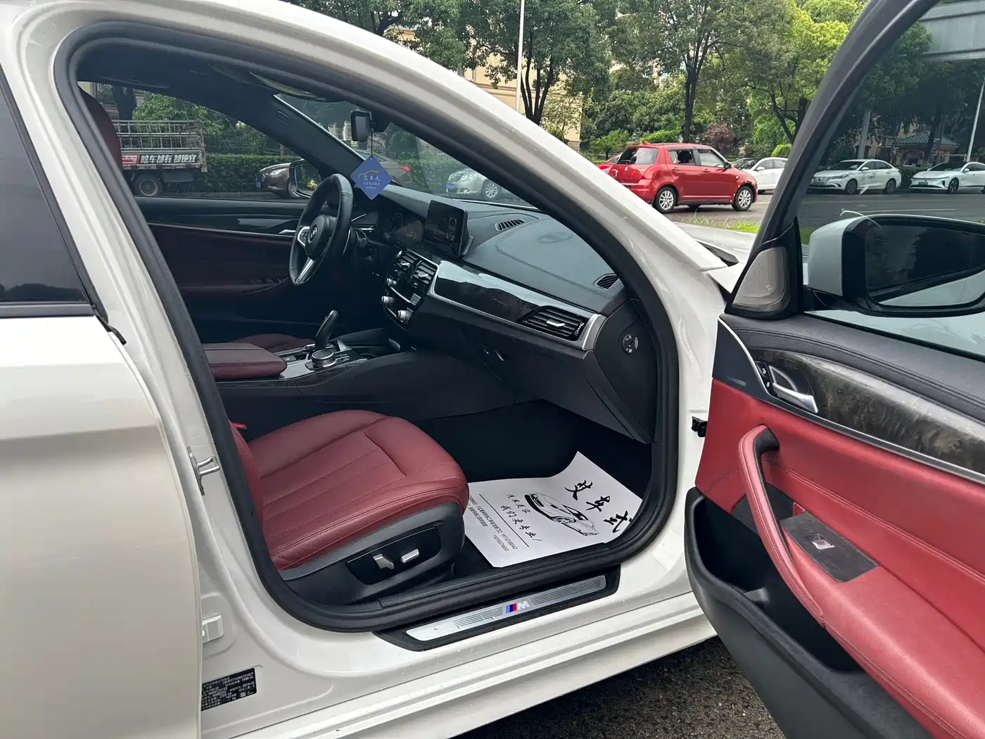 BMW 5 Series 2019 530Li xDrive M Sport Package фото 13