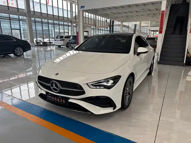 MERCEDES-BENZ CLA