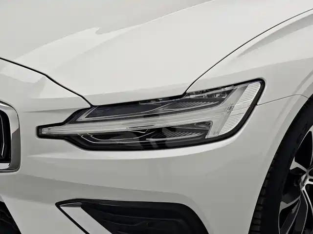 Volvo S60 2022 2022 B4 Smart Comfort Luxury Edition