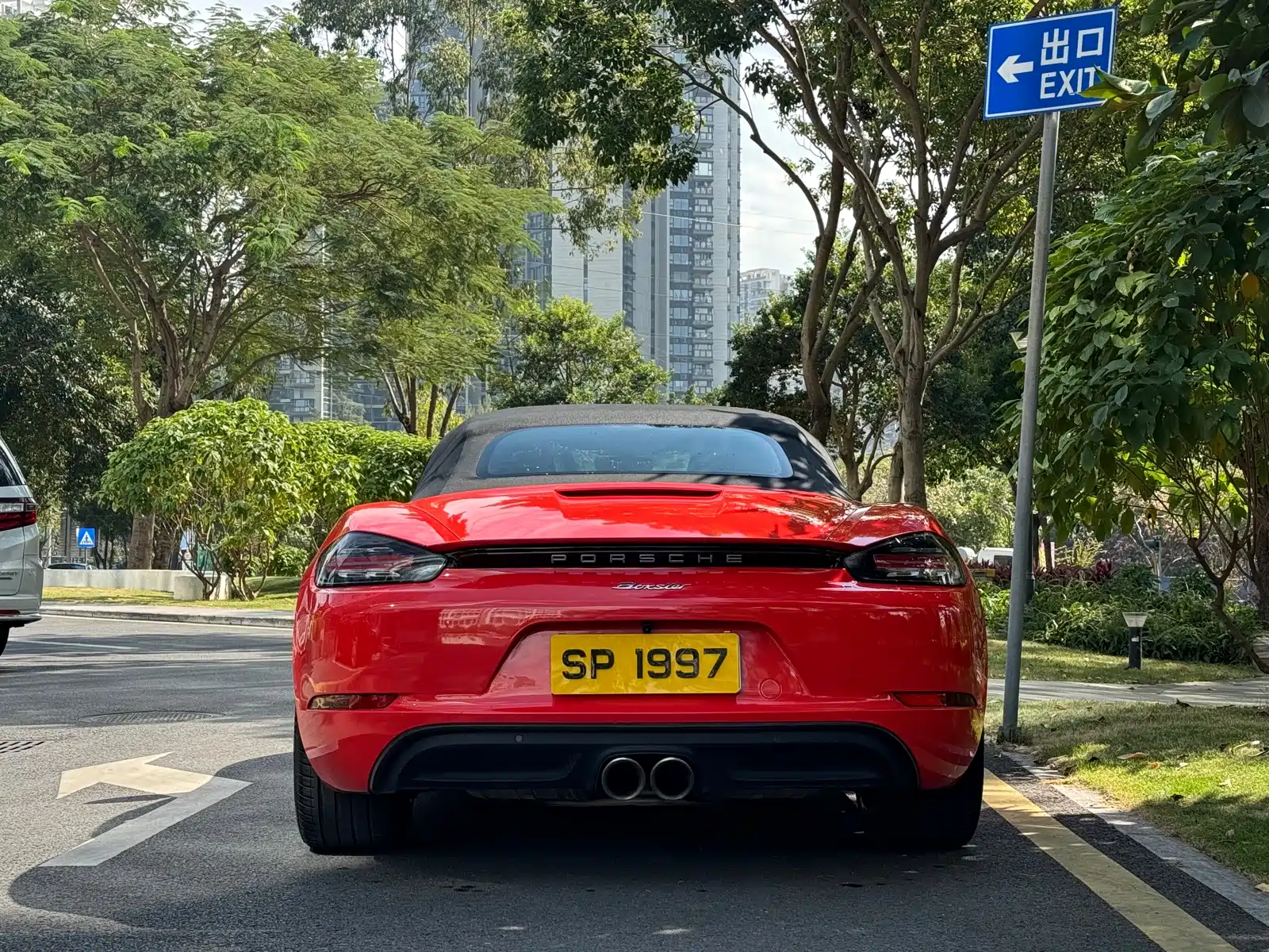 Photo 5 - Porsche 718