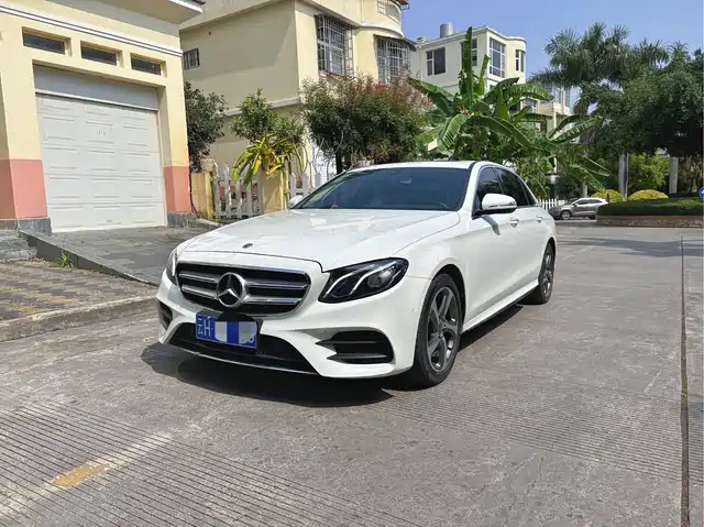 MERCEDES-BENZ E CLASS