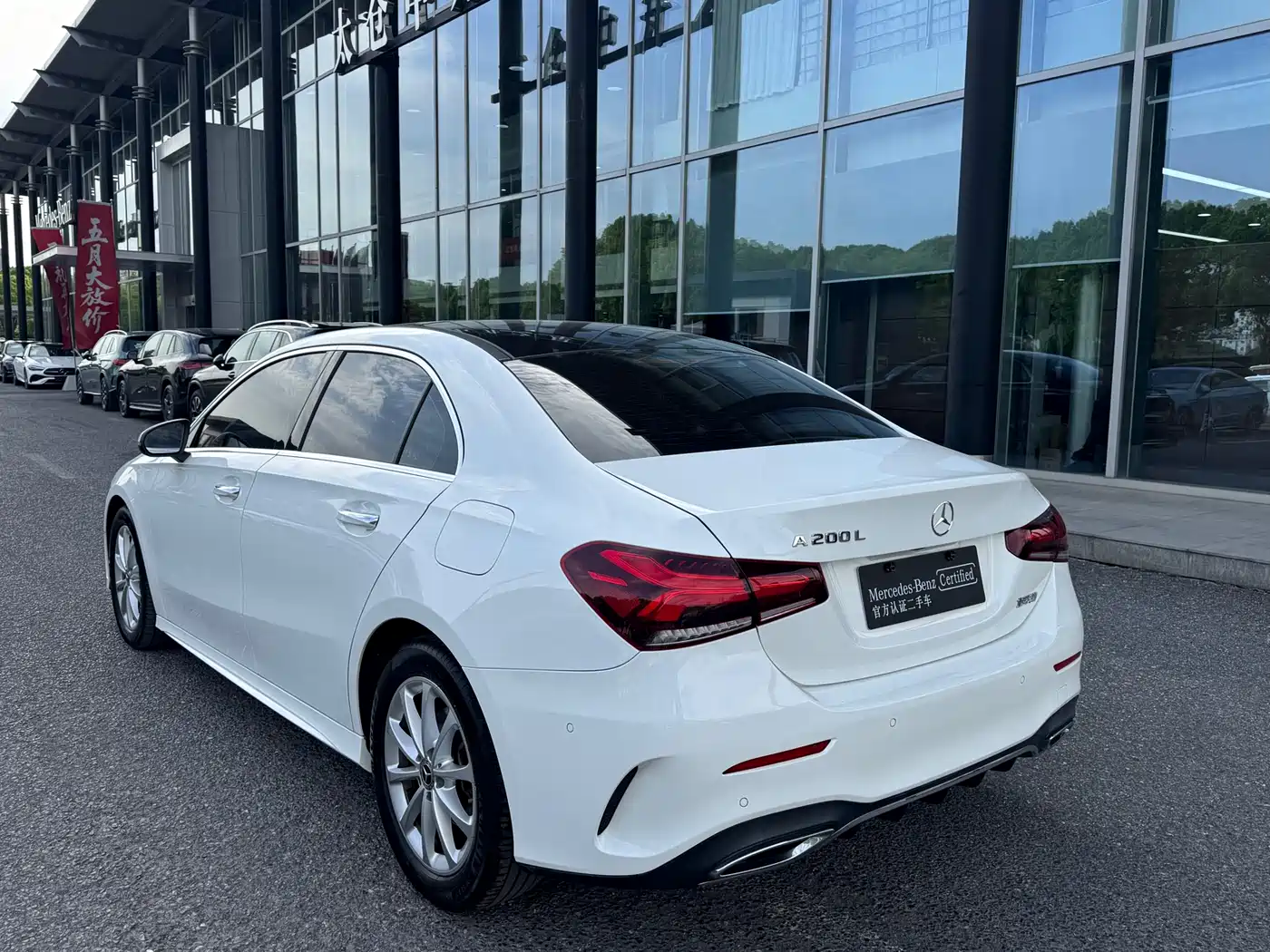 Mercedes-Benz A-Class 2021 A 200 L Sport Sedan Fashion Edition фото 4