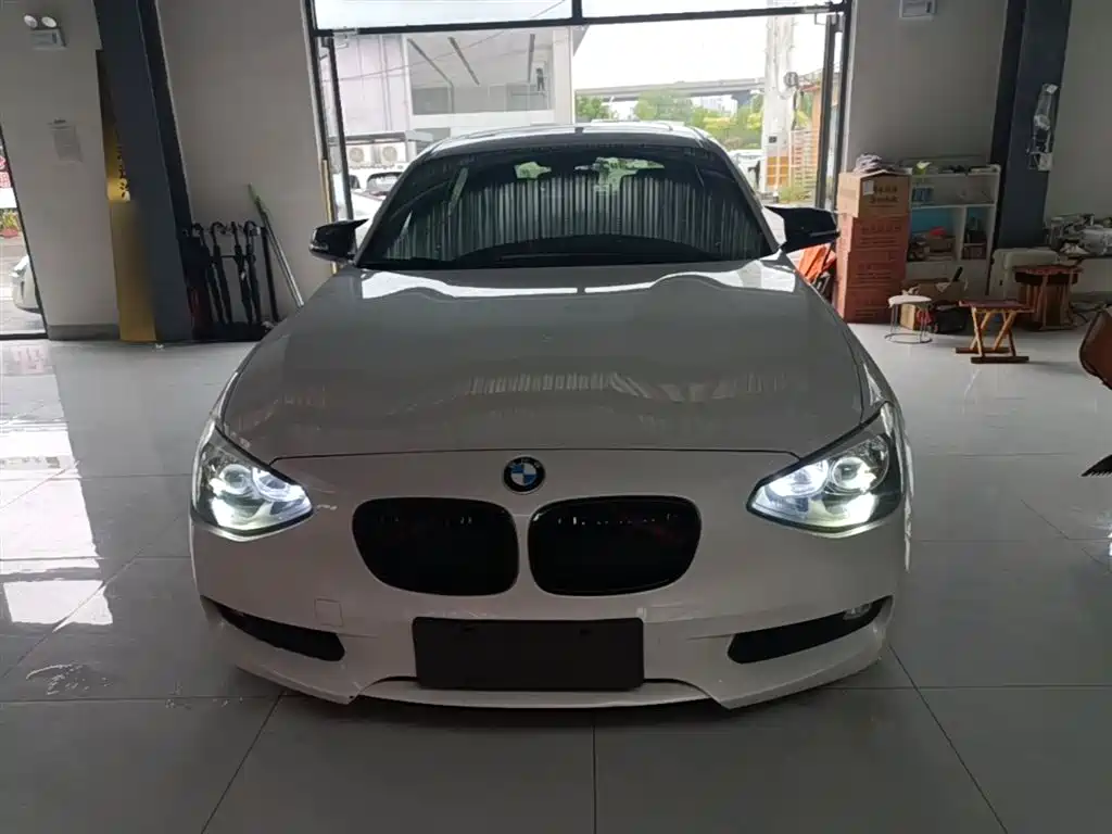 BMW 1 Series (Import) 2013 Facelift 116i Leading Model фото 3