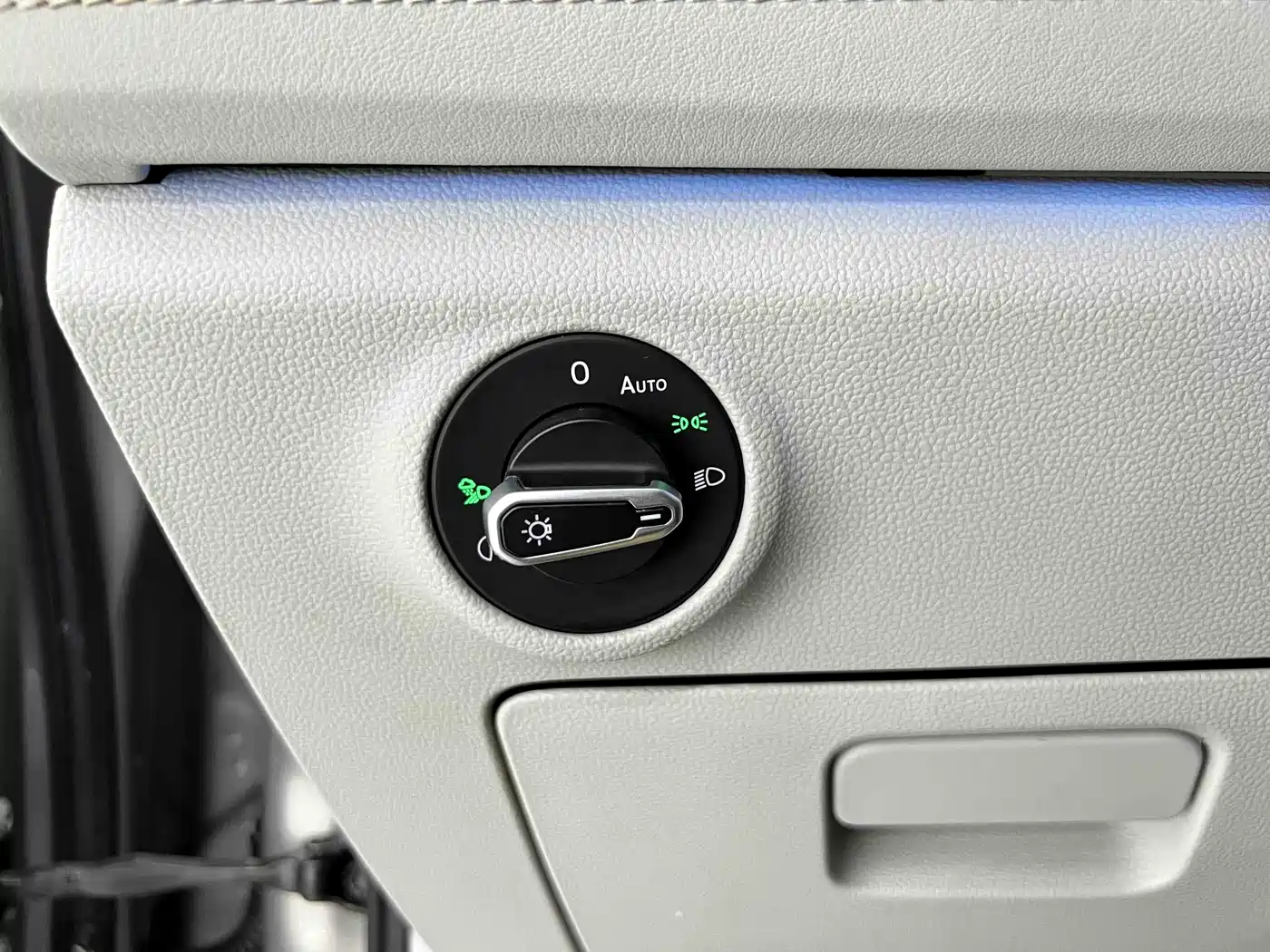 Volkswagen Sagitar 2023 280TSI DSG Surpass Plus Edition фото 10