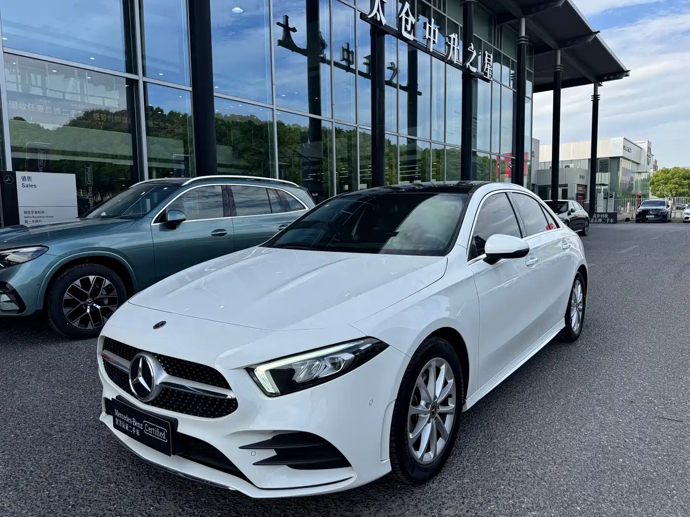 Mercedes-Benz A-Class 2021 A 200 L Sport Sedan Fashion Edition